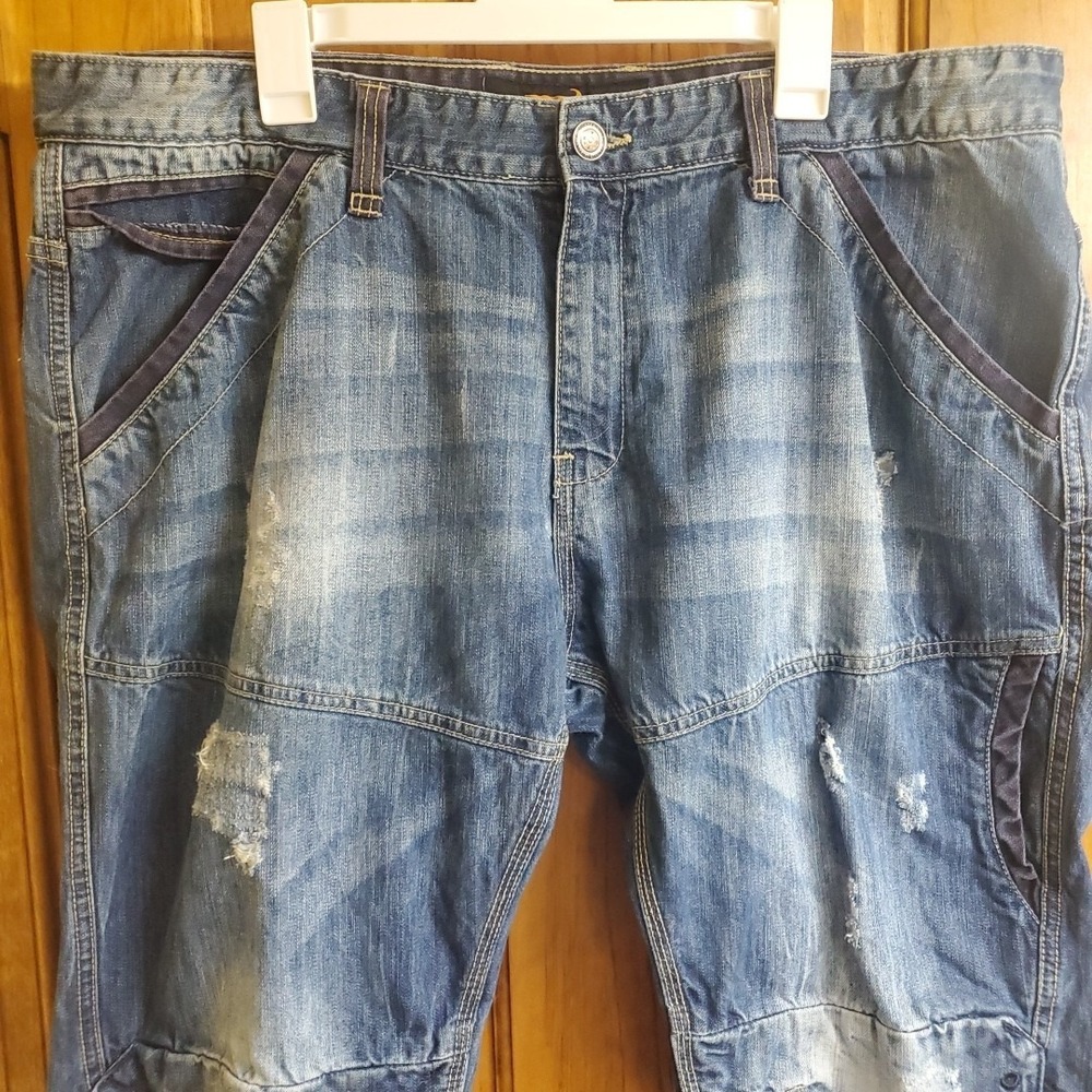 Copper Rivet Long Denim Shorts Men's Sz 40 Distressed Blue Below the Knee